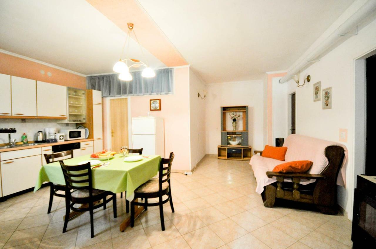 Nevija Apartment Novigrad  Exterior photo